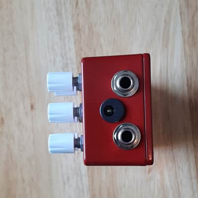 Broughton Resonant Filter Equalizer 2021 Red image 3