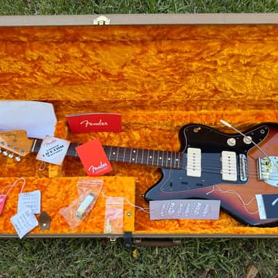 Fender American Vintage '62 Jazzmaster 2000 - 2012 - 3-Color Sunburst image 10