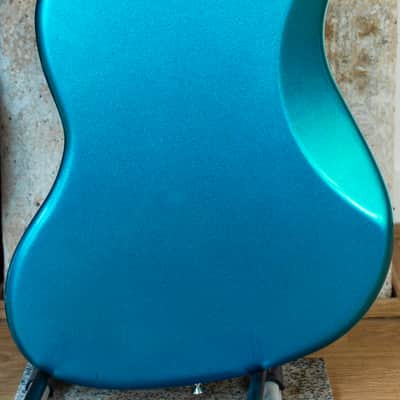 Fender USA American Professional Jazzmaster Blue Sparkle Metallic offset guitar - AVRI neck - p90 image 12
