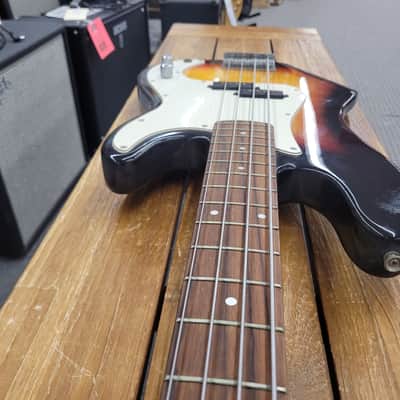 Crate  Electra 4 String P Style Bass 1990s 3 Tone Sunburst image 11