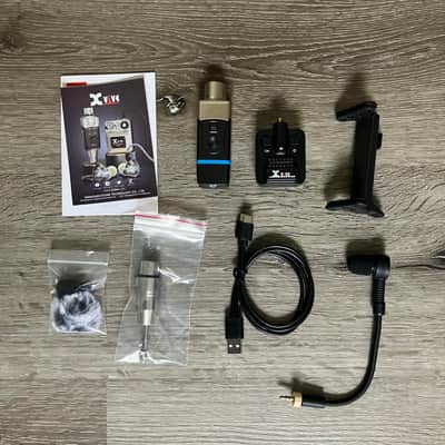 Xvive U8 Wireless Acoustic Guitar Microphone System image 2