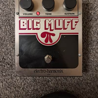 Electro-Harmonix Big Muff Pi 2000 - Present - Silver / Black / Red image 1