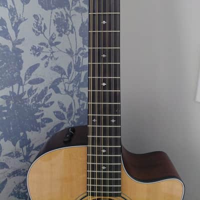 Taylor 356 CE 2016 - Satin, gloss top image 3