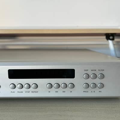 T+A Pulsar CD 1230 R Professional CD Player - Silver image 5