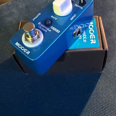 Mooer Ensemble Queen Bass Chorus 2010s - Blue image 2