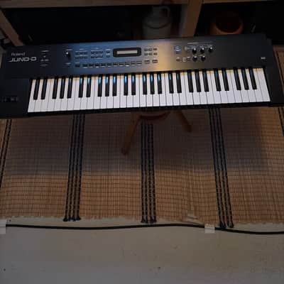 Roland Juno D 61-Key Synthesizer 2004 - 2007 - Black