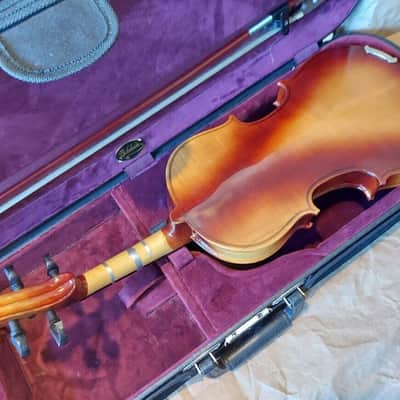 Bestler 3/4 Violin with Hard Case & Bow, very good condition image 2