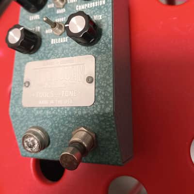 Pettyjohn Electronics Compression Effects image 3