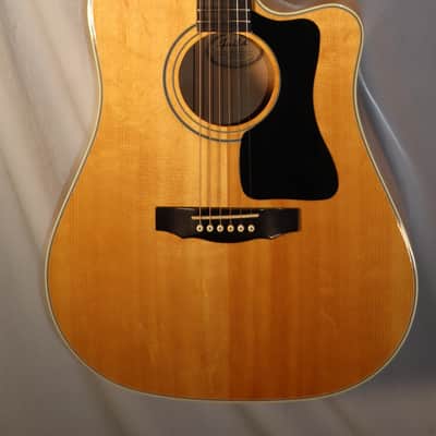 Guild USA DCE3 Dreadnought Cutaway Acoustic Electric Spruce Top Maple Back + Sides with case early 1990s image 5