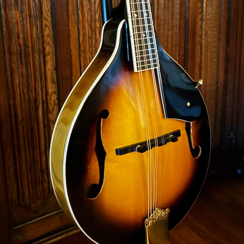 Mitchell  AM100VS Mandolin - MINT image 1