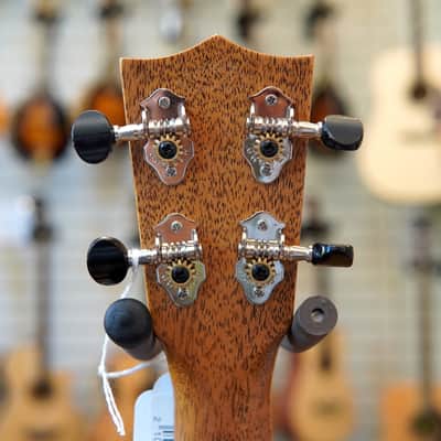 Martin 2K All-solid Hawaiian Koa Concert Ukulele w/Padded Gig Bag image 8