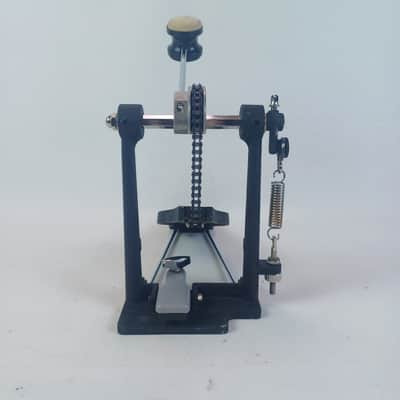 Ludwig Chain-Drive Single-Spring Bass Drum Kick Pedal Black/Aluminum Script image 4
