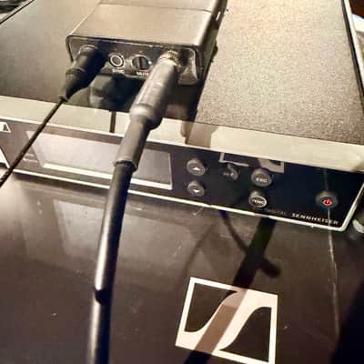 Sennheiser EW-D CI1 Wireless Guitar System - Q1-Q6 2025 image 5