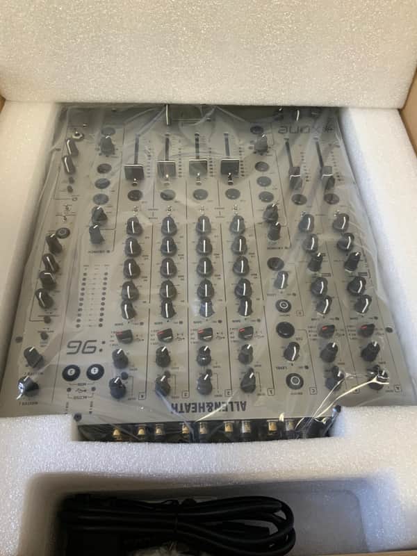 Allen & Heath Xone:96 2026 - Silver image 1