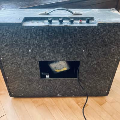 Pine Electronics (Pineco) Model 207 1x15 Amp w/ Tremolo image 7