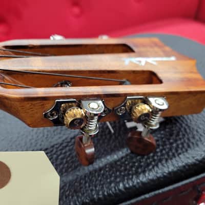 Kamaka Koa Concert Ukulele with Slotted Headstock HF-2I - Koa image 11