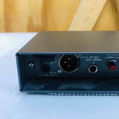 Sennheiser EW300 G2 EM300 True Wireless Diversity Receiver 740-772 MHz - READ image 8