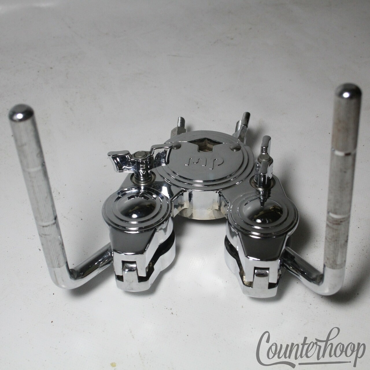 DW Clamp-On Double Tom Drum Holder Dual Swivel Ball L-Arms Chrome Mount DWSM992 — main photograph