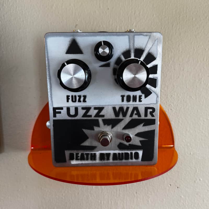 Death By Audio Fuzz War