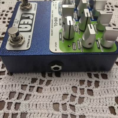 FEA DB-CL Dual Band bi-amp Compressor Limiter pedal w/ adjustable Crossover - Free Priority shipping image 4