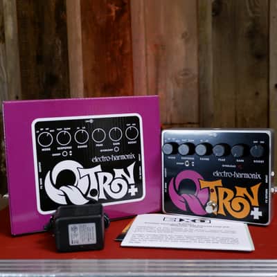 Electro-Harmonix Q-Tron Plus Envelope Filter with Effects Loop - Black / Purple / Orange image 3