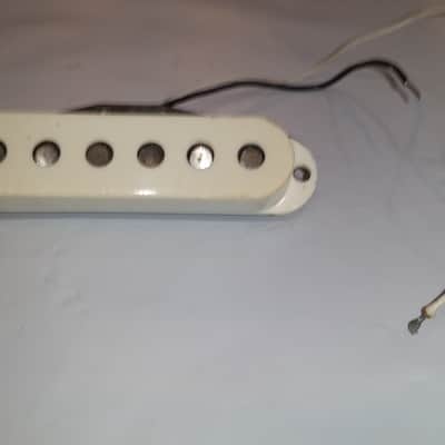 FENDER STRATOCASTER PICKUP early1980s Grey Bottom, meter read 5.93 image 1