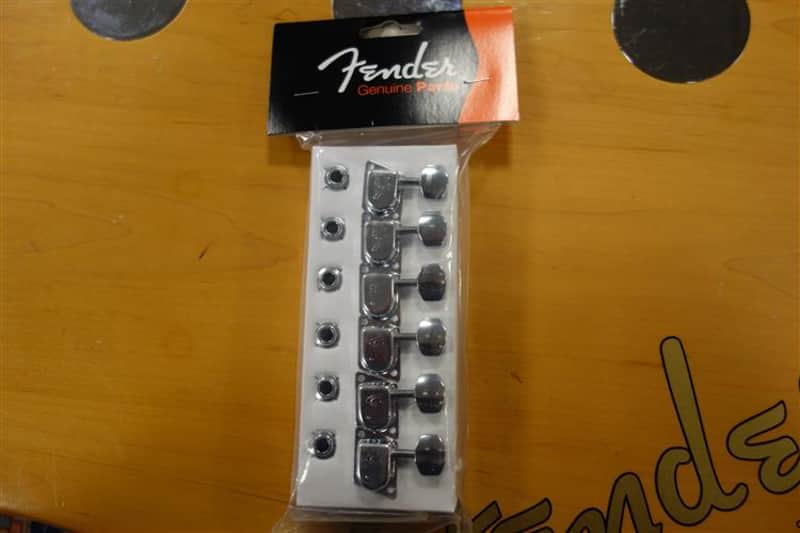 Fender 70s "F" Style Stratocaster/Telecaster Tuning Machines (6) 2020 Chrome image 1