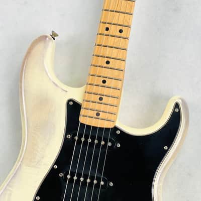 Fender Road Worn Player Stratocaster 2010 - Olympic White image 3