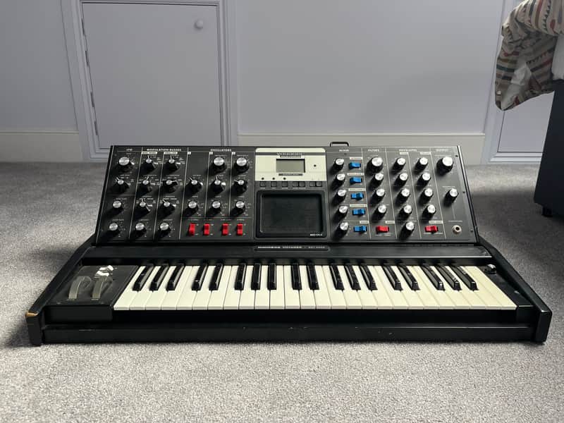 Moog MiniMoog Voyager Electric Blue Edition 44-Key Monophonic Synthesizer 2006 - 2015 - Black Cabinet