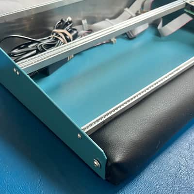 6U 84HP Eurorack Desktop Powered Case w/ padded wrist rest, TR-909 size image 2
