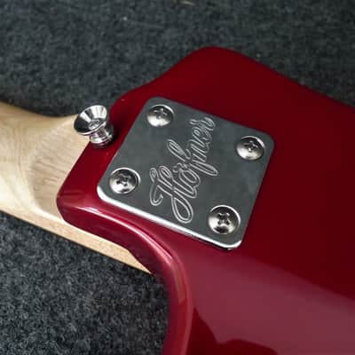 Hofner HCT-SH-R CT Series Shorty Travel/Mini Electric Guitar Red image 4