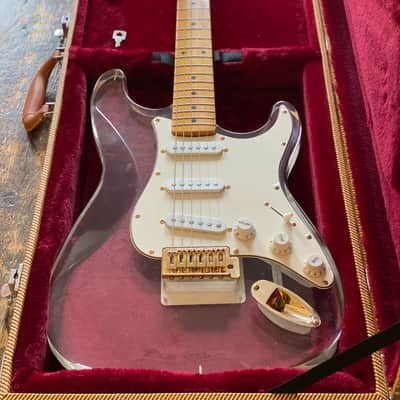 Fender Japan Very RARE Order Made 2004 Lucite Stratocaster MIJ w/ Hardcase image 2
