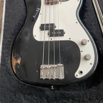 Fender Precision Bass with Rosewood Fretboard 1970 - 1983 - Black image 2