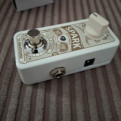 TC Electronic Spark Mini Booster 2013 - Present - White image 2