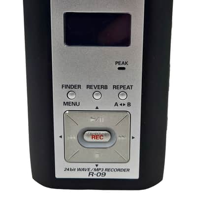 Roland Edirol R-09 24-Bit Wave/MP3 Portable Voice Recorder Complete Japan image 11