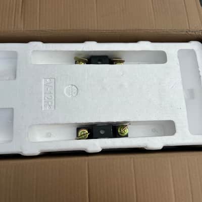 SHOWTEC Phantom Hybrid 12R 2022 - Black image 3