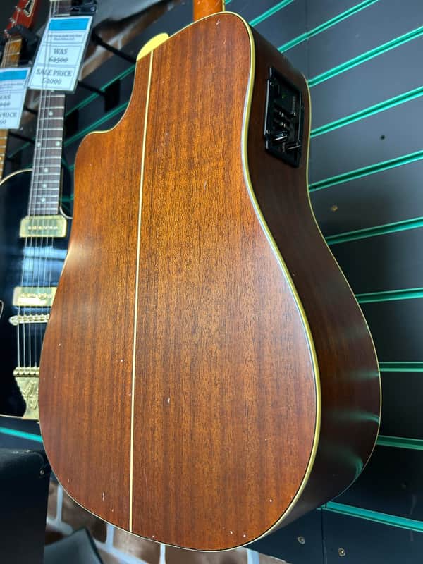 Yamaha LW-15C Natural Satin Electro Acoustic Guitar | Reverb