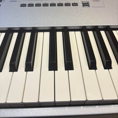 Yamaha Motif ES 8 Production Synthesizer image 3