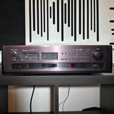 Accuphase T-106 FM AM Stereo Tuner image 2