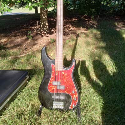Peavey USA Forum Bass image 2