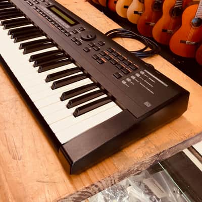 Roland XP-30 Digital Synthesizer image 4