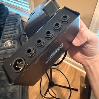 TC Helicon VoiceSolo VSM-300XT Personal Monitor 2008-2009 image 9