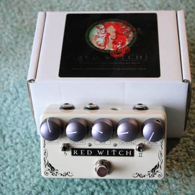 Red Witch Binary Star 2021 - Present - Cream / Black image 3