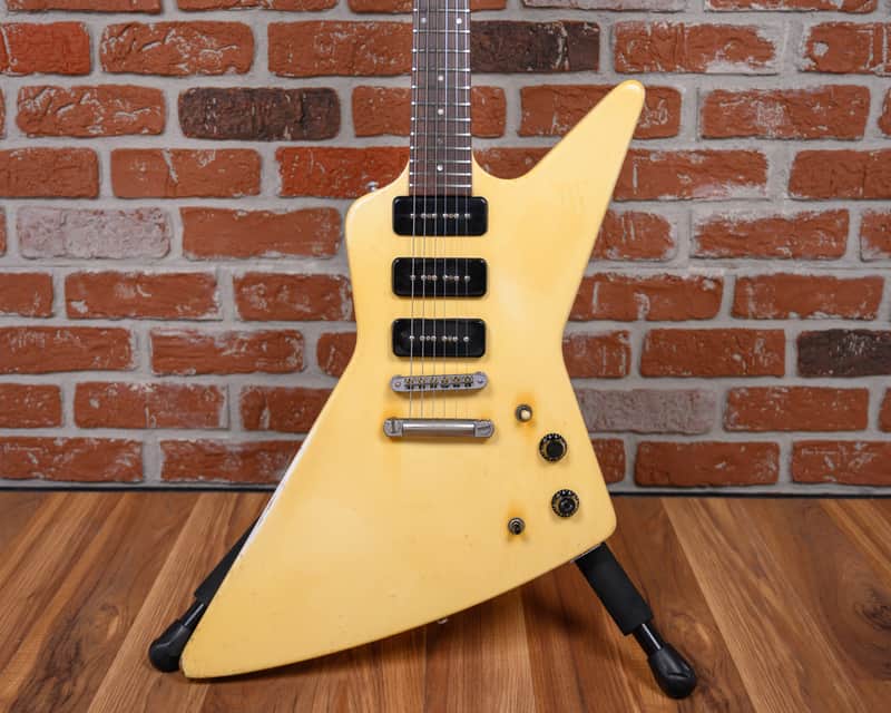 Gibson Explorer III Alpine White 1984 w/Hard Shell Case