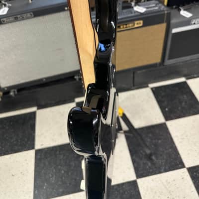 Squier Affinity Series Stratocaster with Rosewood Fretboard 2001 - 2018 - Black image 11