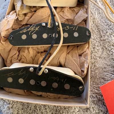 Fender ABBY YBARRA Handwound 'Abby Red Hot' pickups 2011 image 2