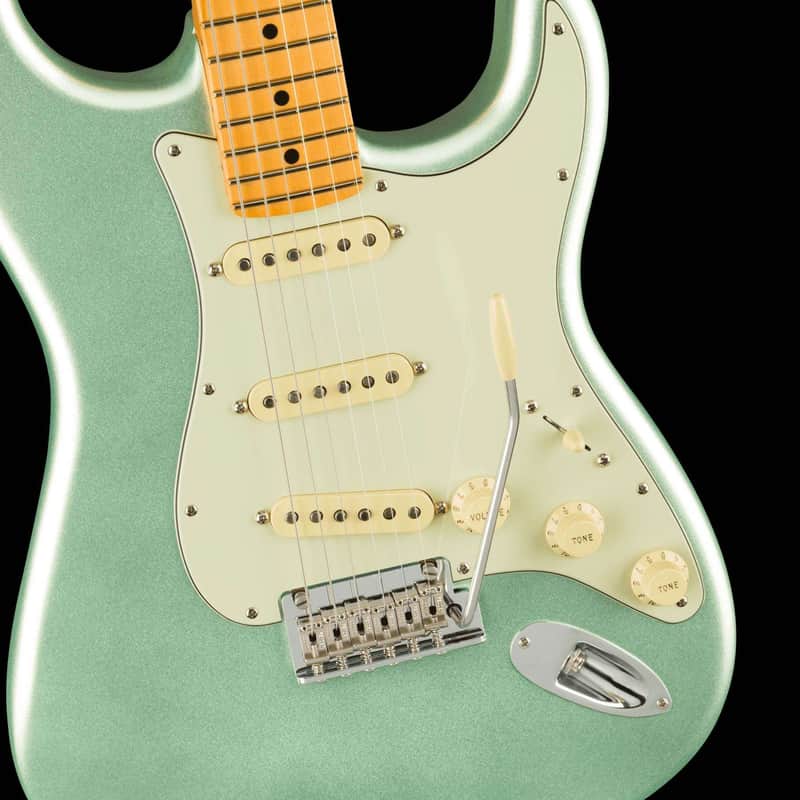 Fender American Professional II Stratocaster Maple Board Mystic Surf Green US210099813-US210100502 image 1