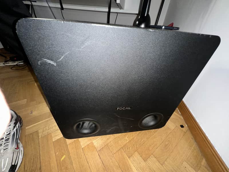 Focal Sub One – Studio Subwoofer (Black) – Excelente estado image 1