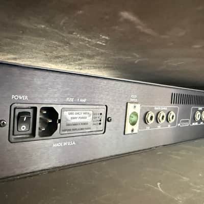 Custom Audio Electronics 3+ 90’s - Grey with road case image 7