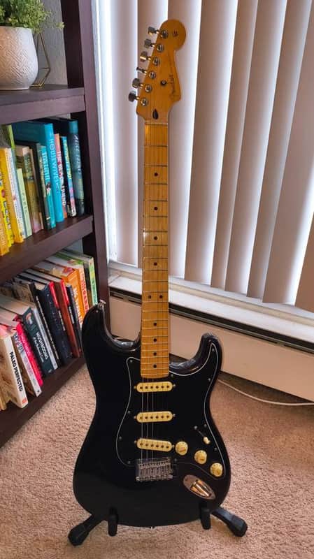 Fender LTD PLAYER STRAT MN BLACK image 1